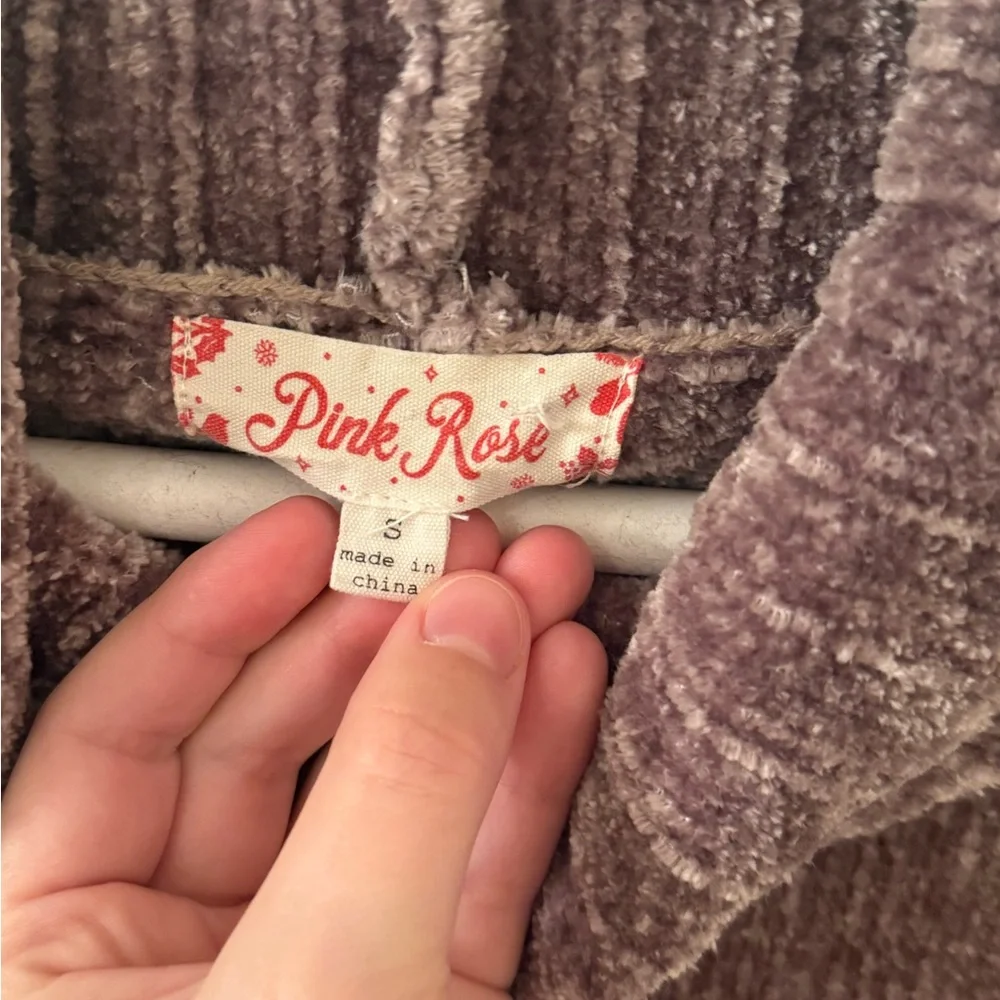 Pink Rose Brown Chenille Turtleneck Sweater Cropped Oversized Plush Cozy M - Picture 3 of 3